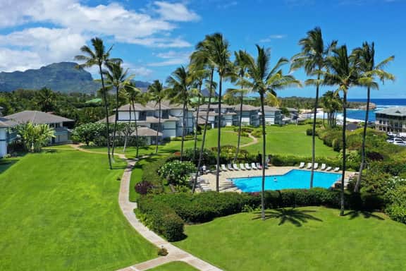 Kid-Friendly 2BR • Ocean View • 5 mins Beach Walk - Image 2